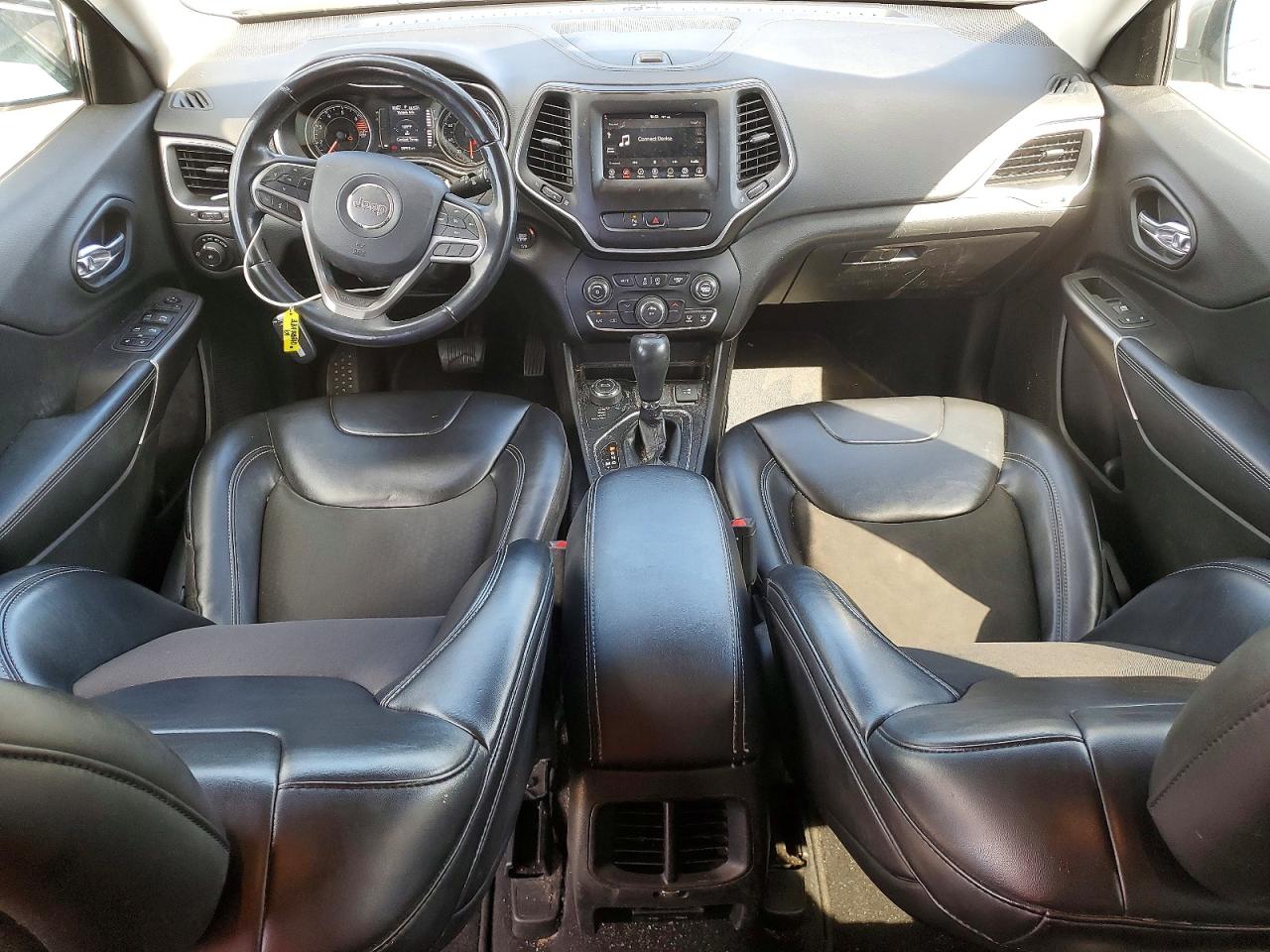 2019 JEEP CHEROKEE LATITUDE PLUS photo 15