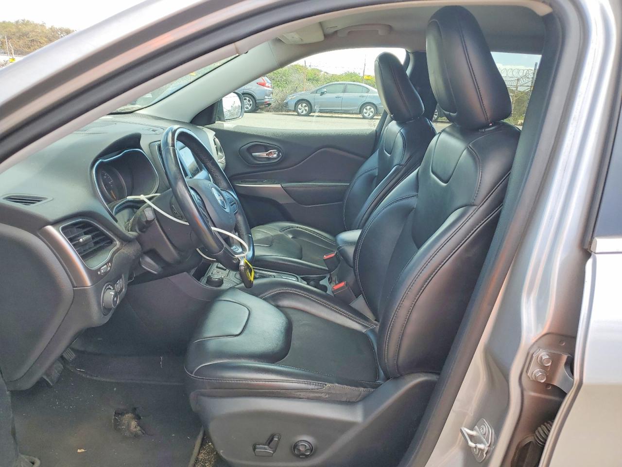 2019 JEEP CHEROKEE LATITUDE PLUS photo 13
