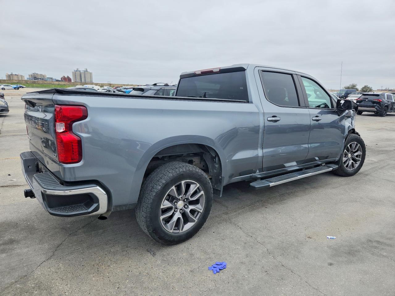 2019 CHEVROLET SILVERADO C1500 LT photo 3