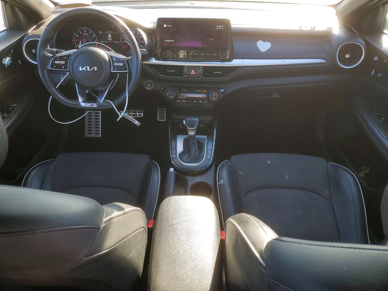 2023 KIA FORTE GT LINE photo 22