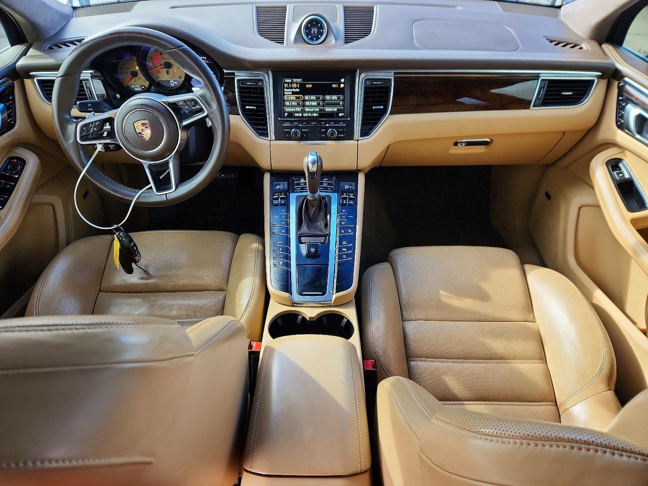 2016 PORSCHE MACAN TURBO photo 8