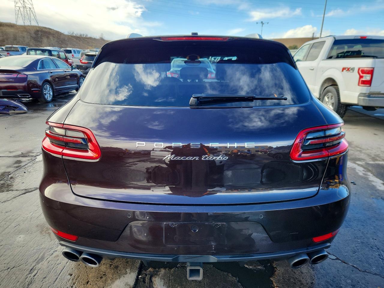 2016 PORSCHE MACAN TURBO photo 6