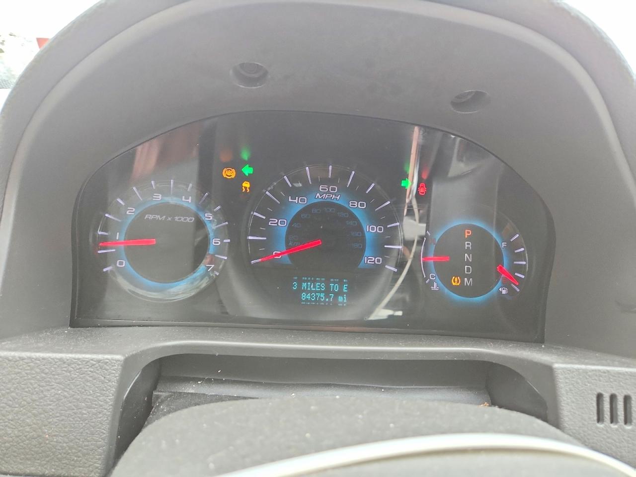 2012 FORD FUSION SE photo 17