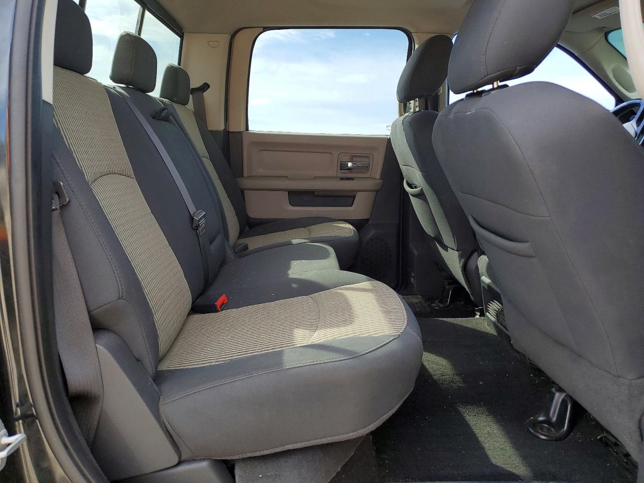2010 DODGE RAM 1500 photo 28