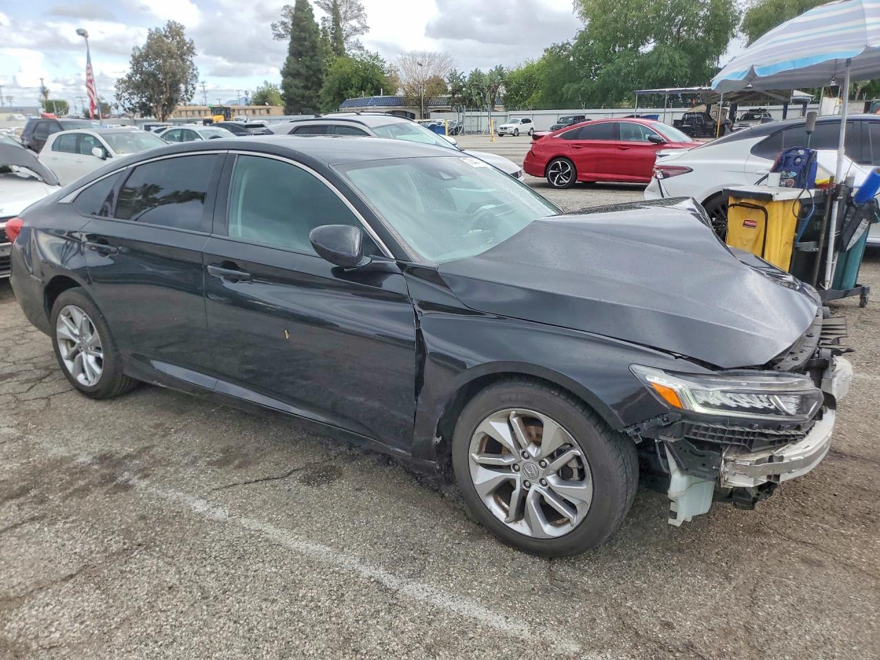 2018 HONDA ACCORD LX photo 7