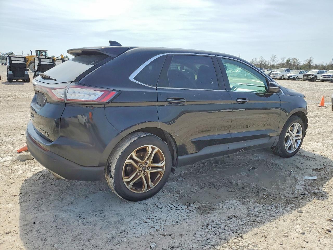 2018 FORD EDGE TITANIUM photo 3