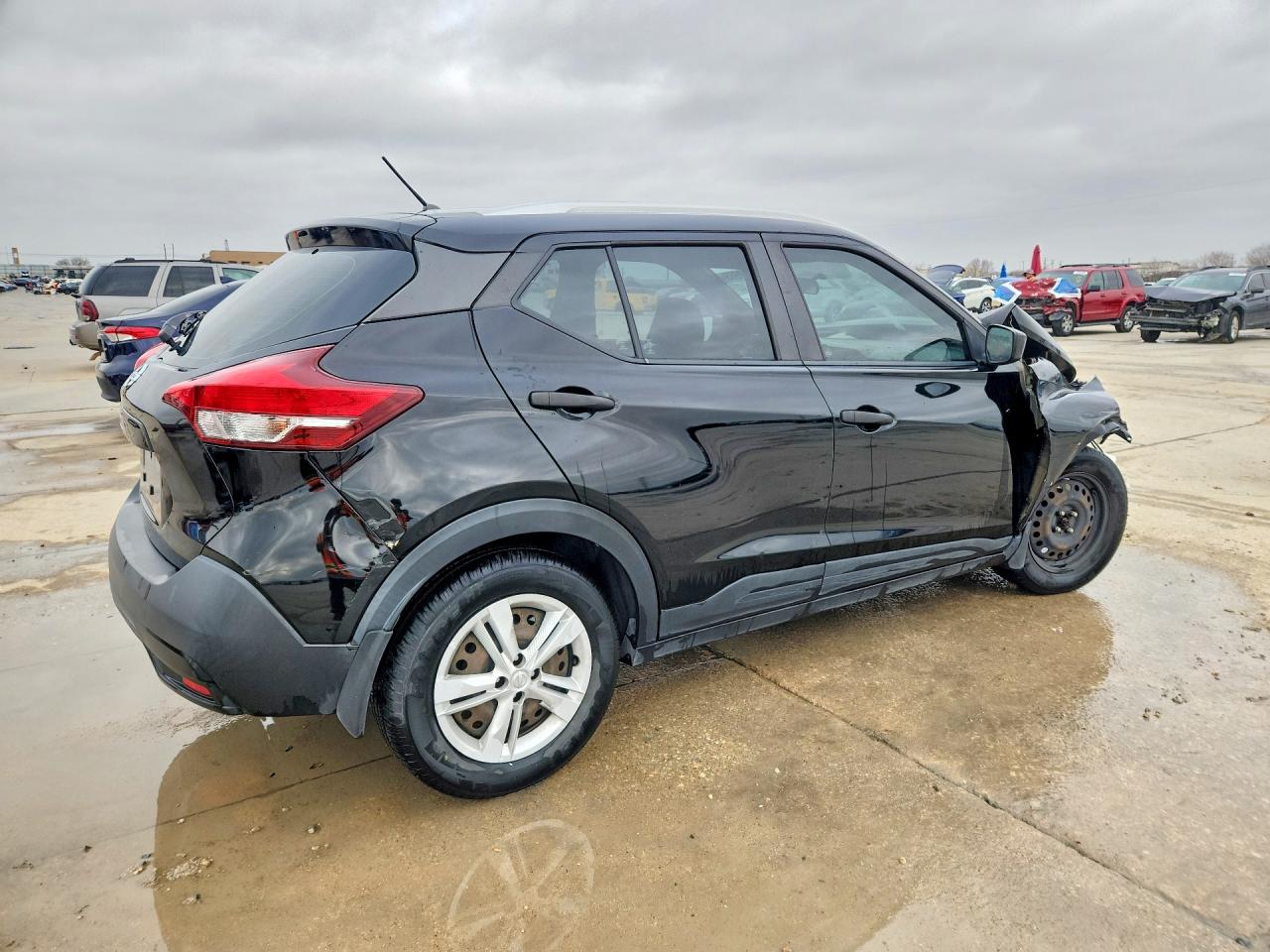 2019 NISSAN KICKS S photo 7