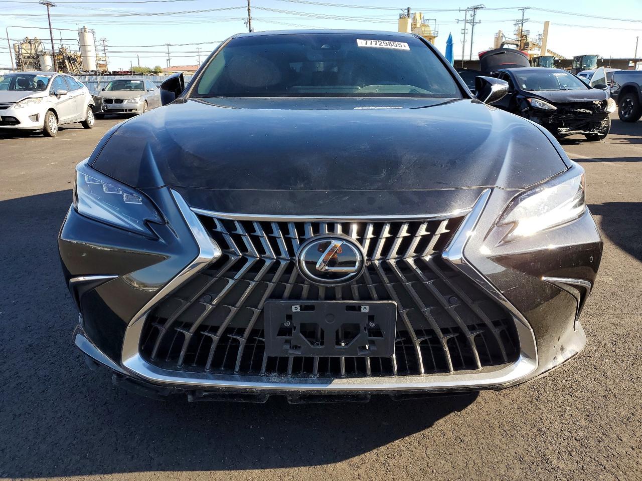 2025 LEXUS ES 300H BASE photo 5
