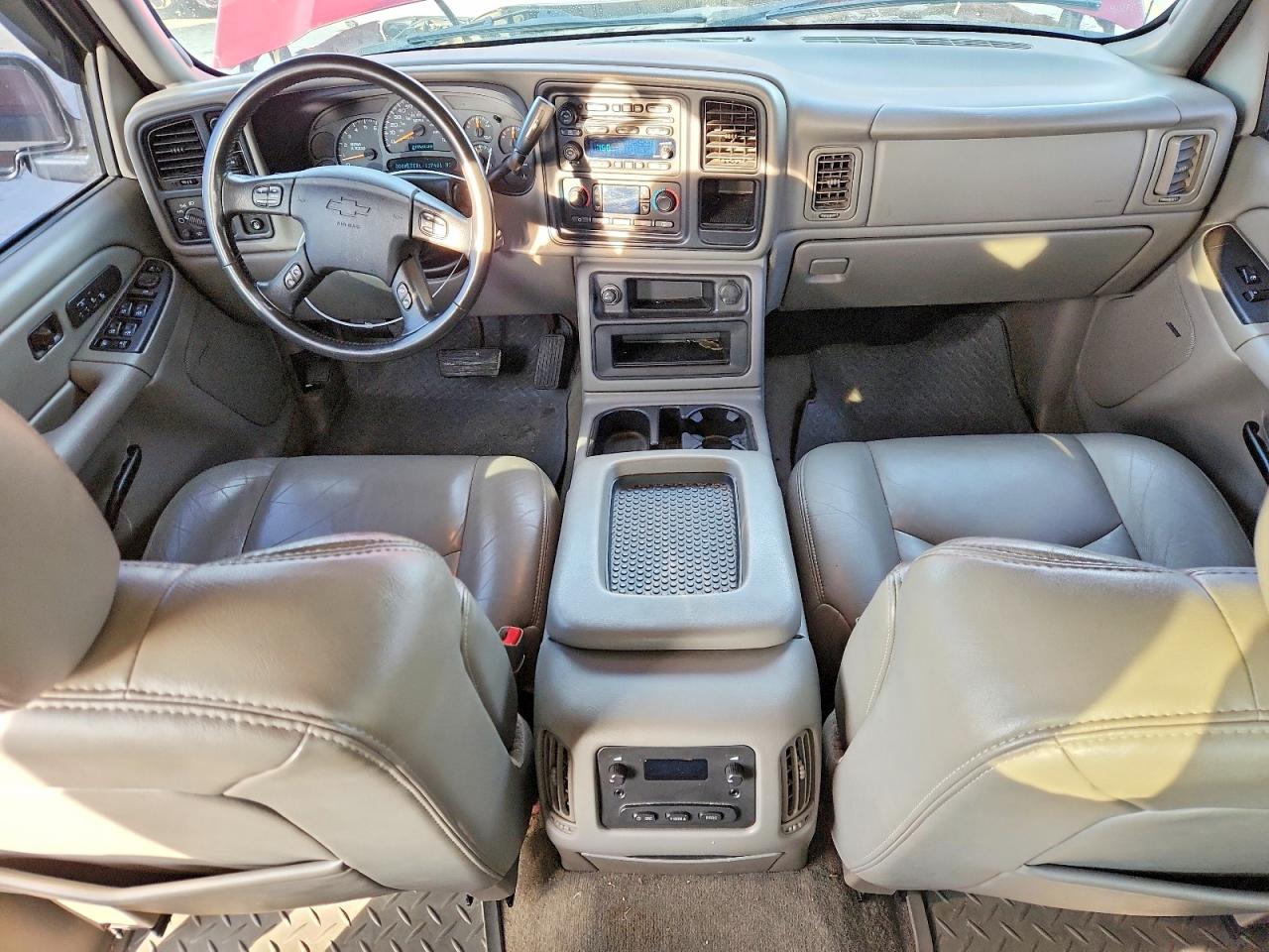 2004 CHEVROLET SILVERADO K1500 photo 8