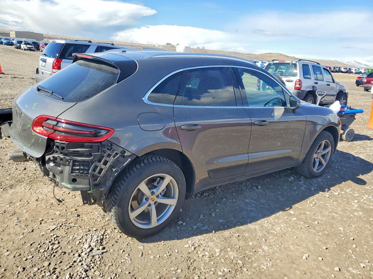 2015 PORSCHE MACAN S photo 3