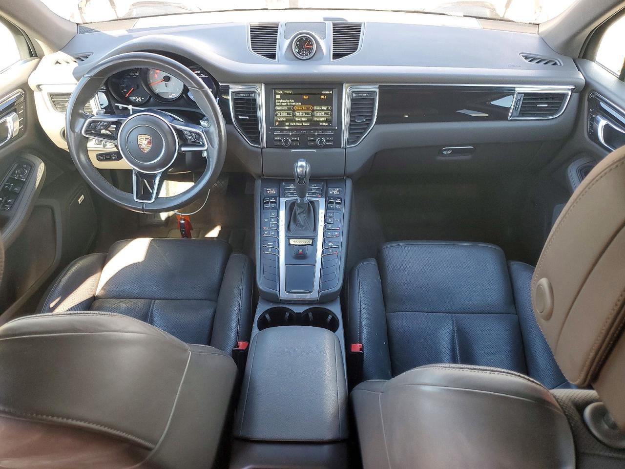 2015 PORSCHE MACAN S photo 8
