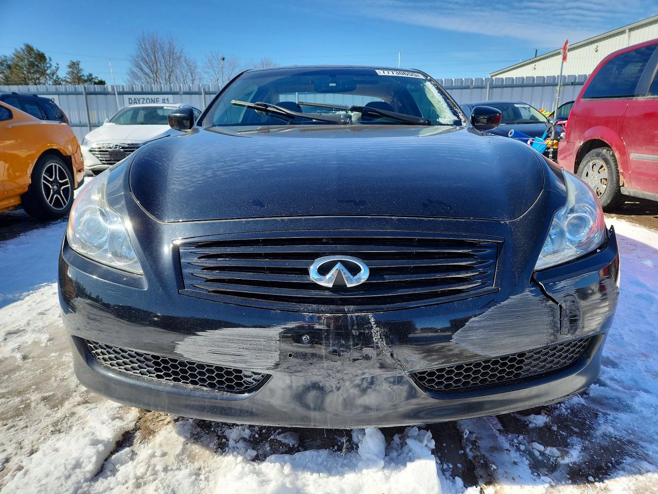 2009 INFINITI G37 photo 9