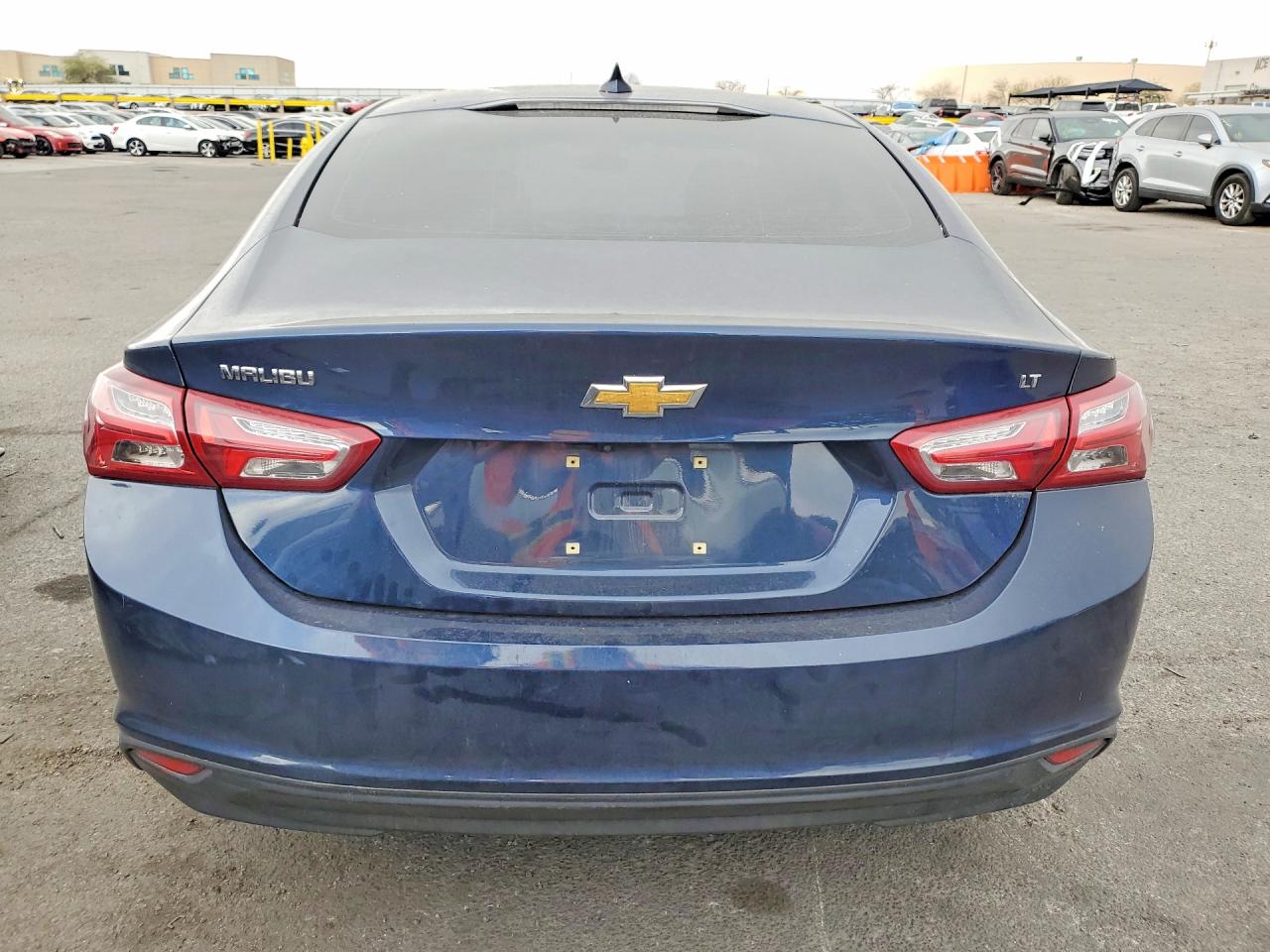 2022 CHEVROLET MALIBU LT photo 11