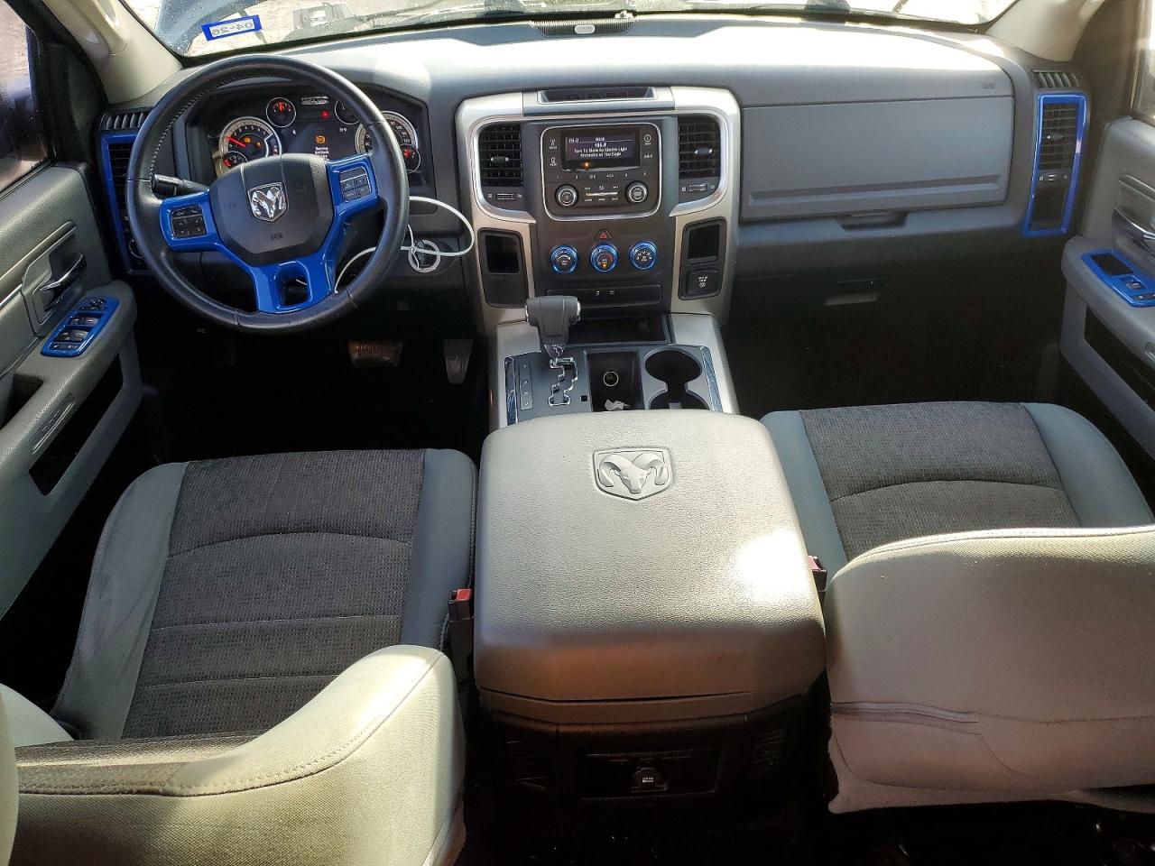 2013 RAM 1500 SLT photo 8