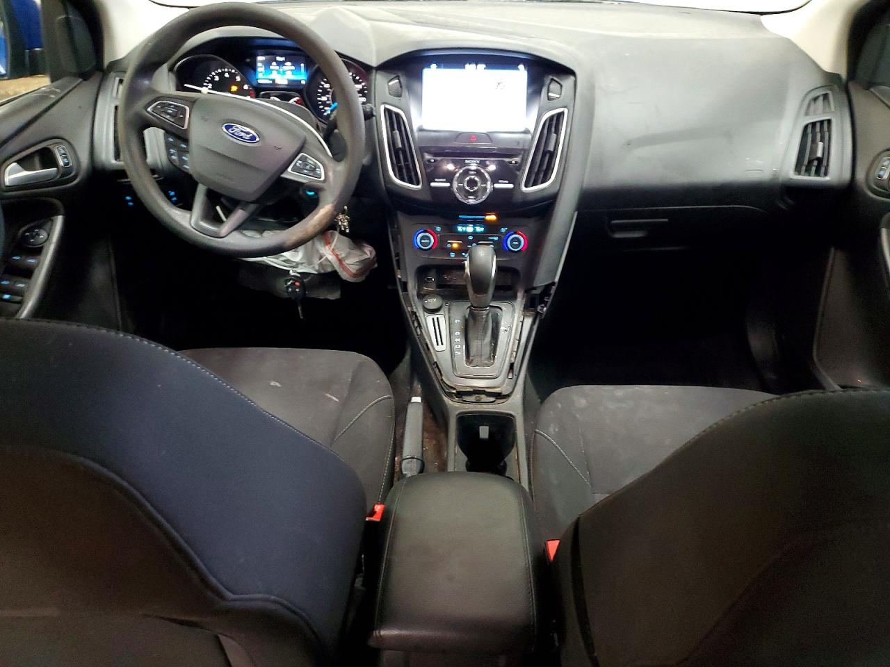2018 FORD FOCUS SEL photo 15