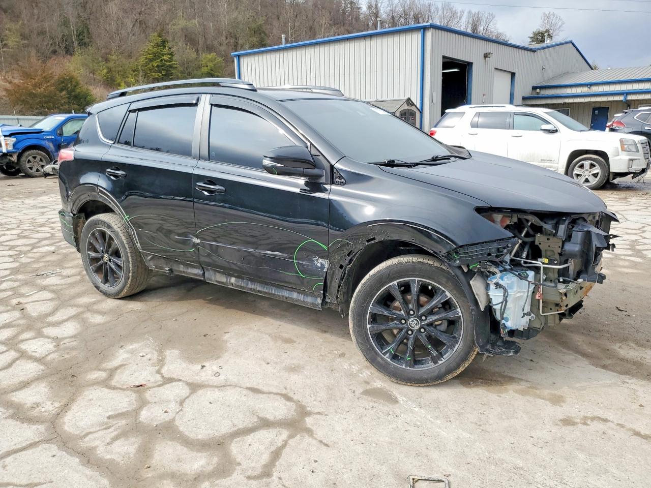 2018 TOYOTA RAV4 ADVENTURE photo 4