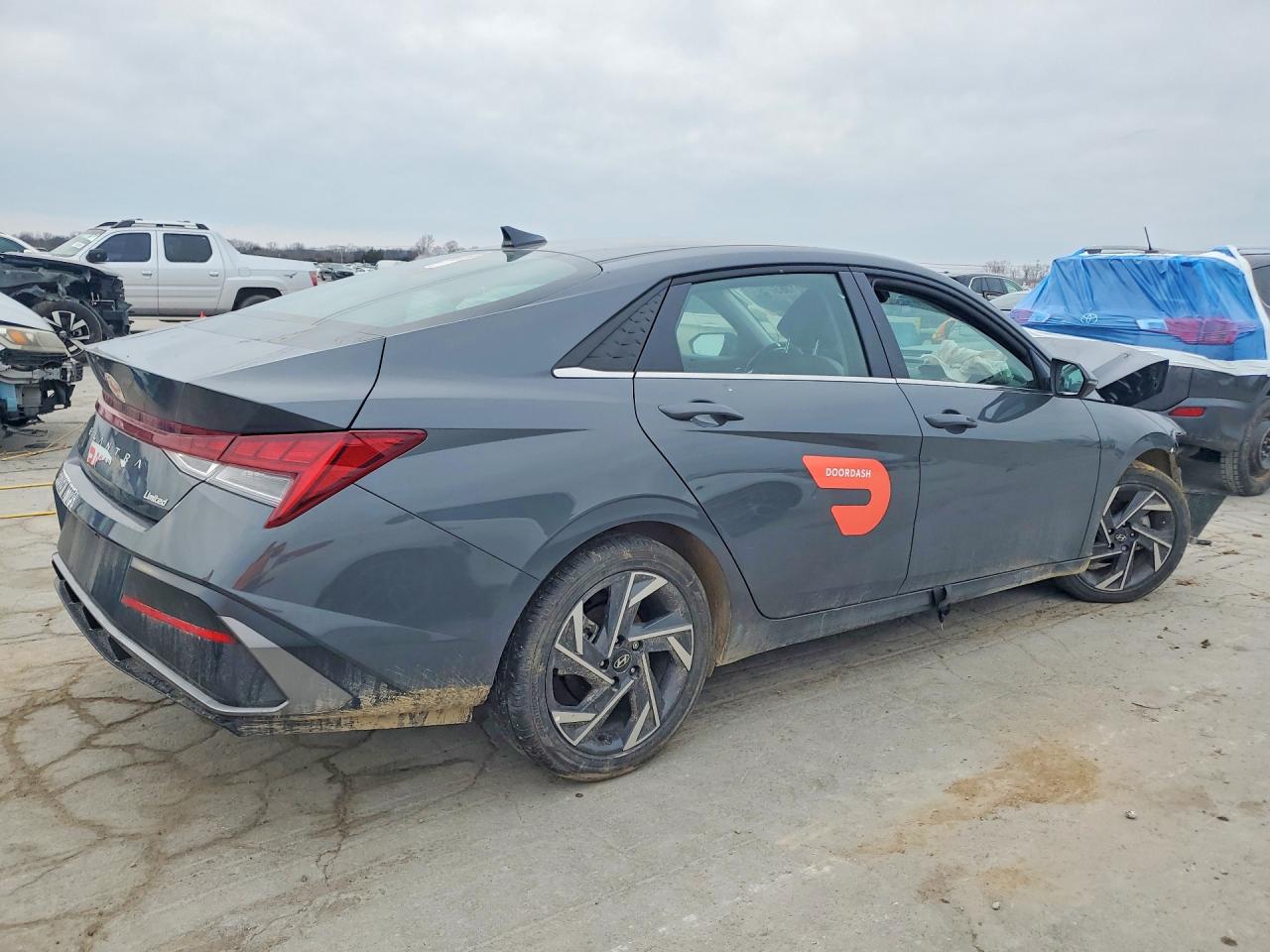 2025 HYUNDAI ELANTRA LIMITED photo 7