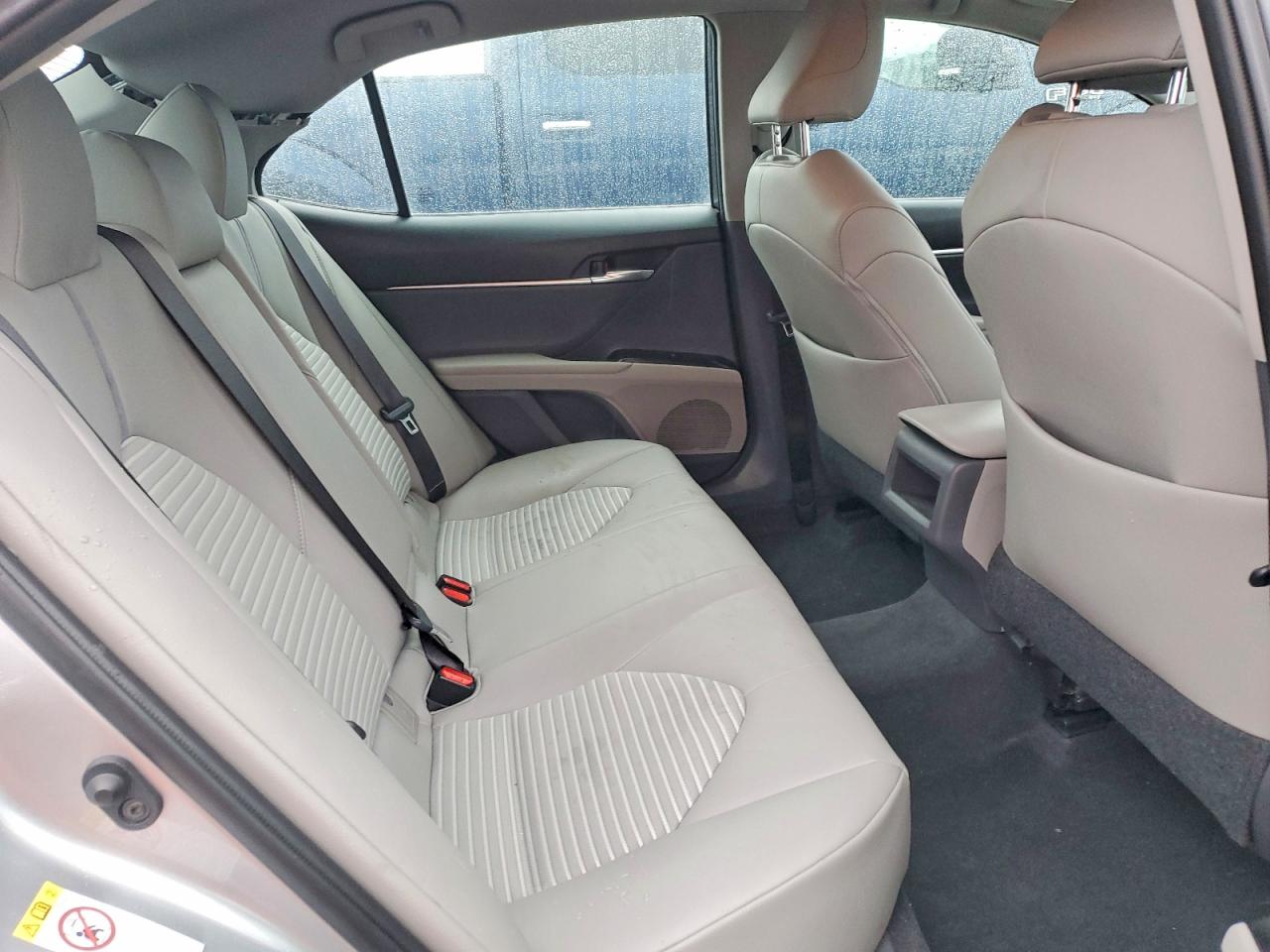 2018 TOYOTA CAMRY L photo 10