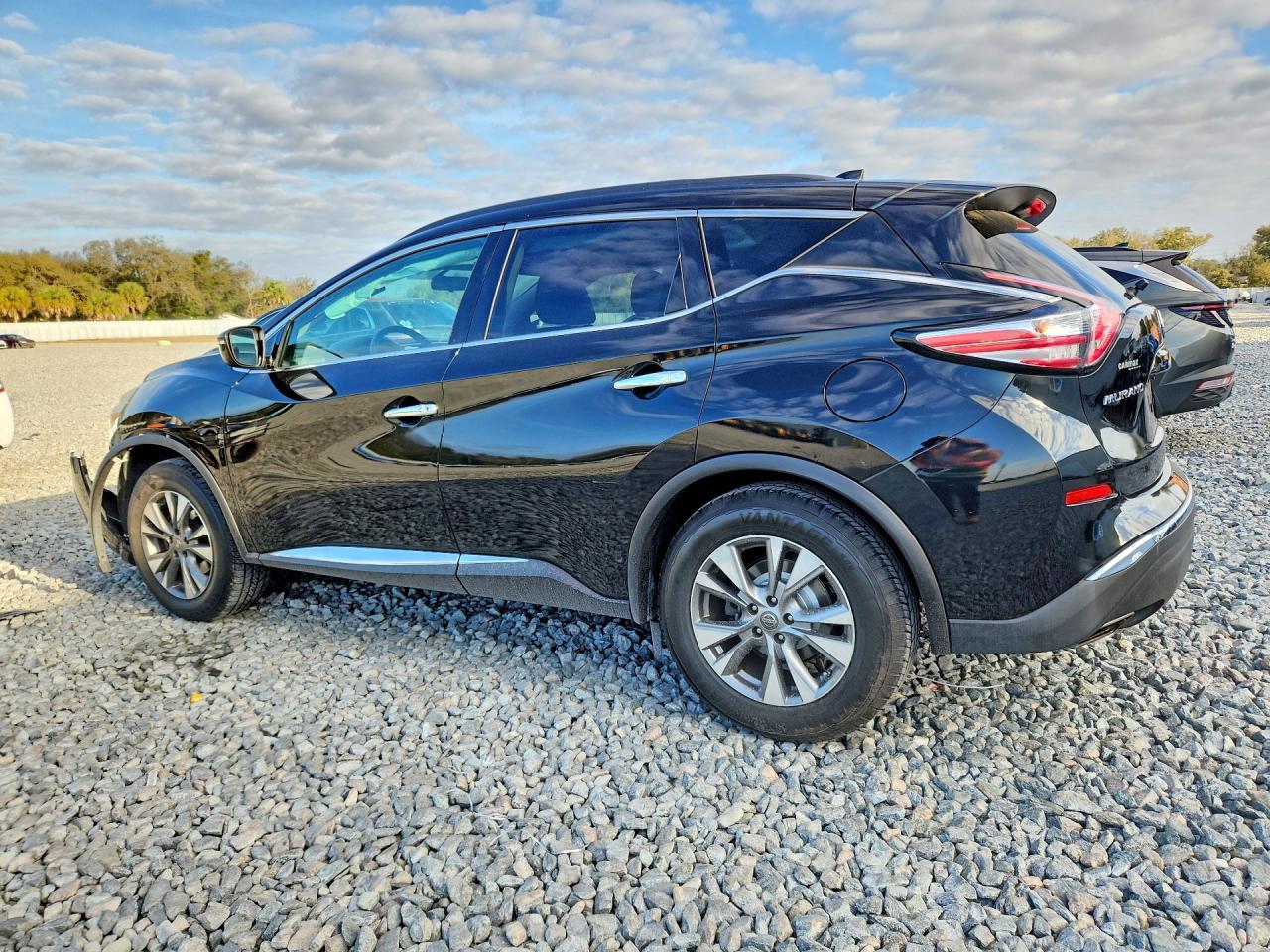 2017 NISSAN MURANO photo 3