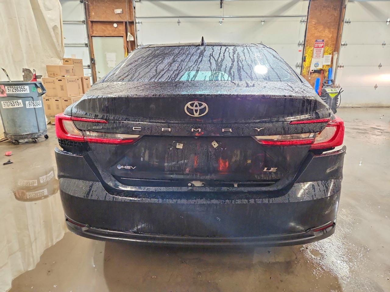 2025 TOYOTA CAMRY photo 6