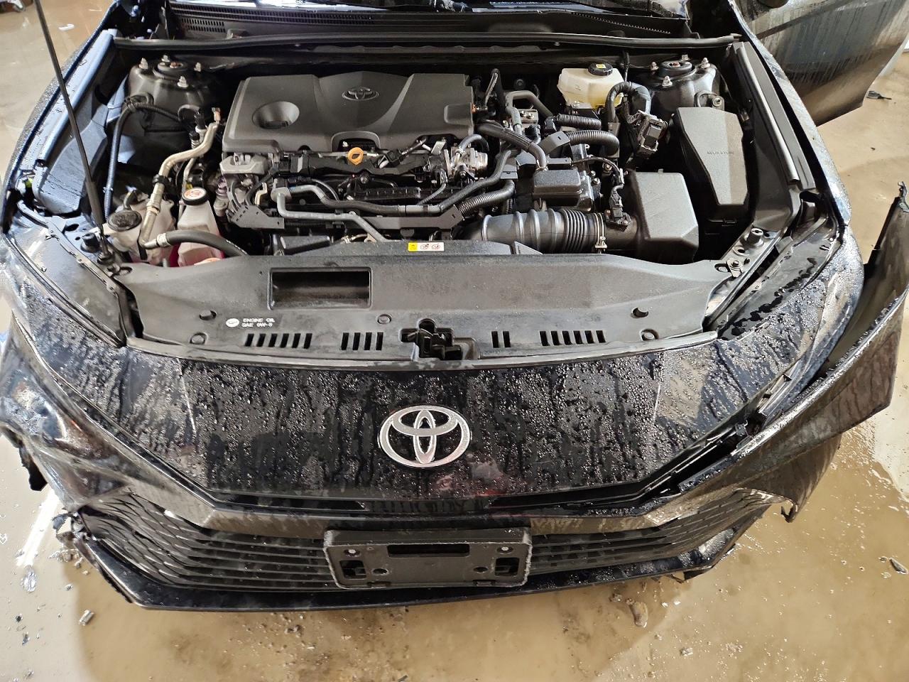 2025 TOYOTA CAMRY photo 11