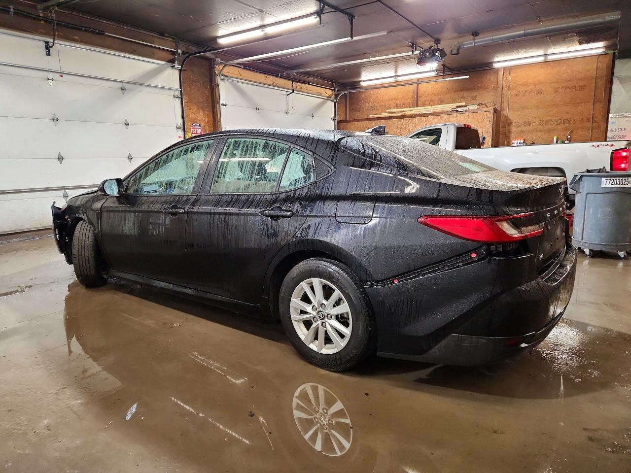 2025 TOYOTA CAMRY photo 2