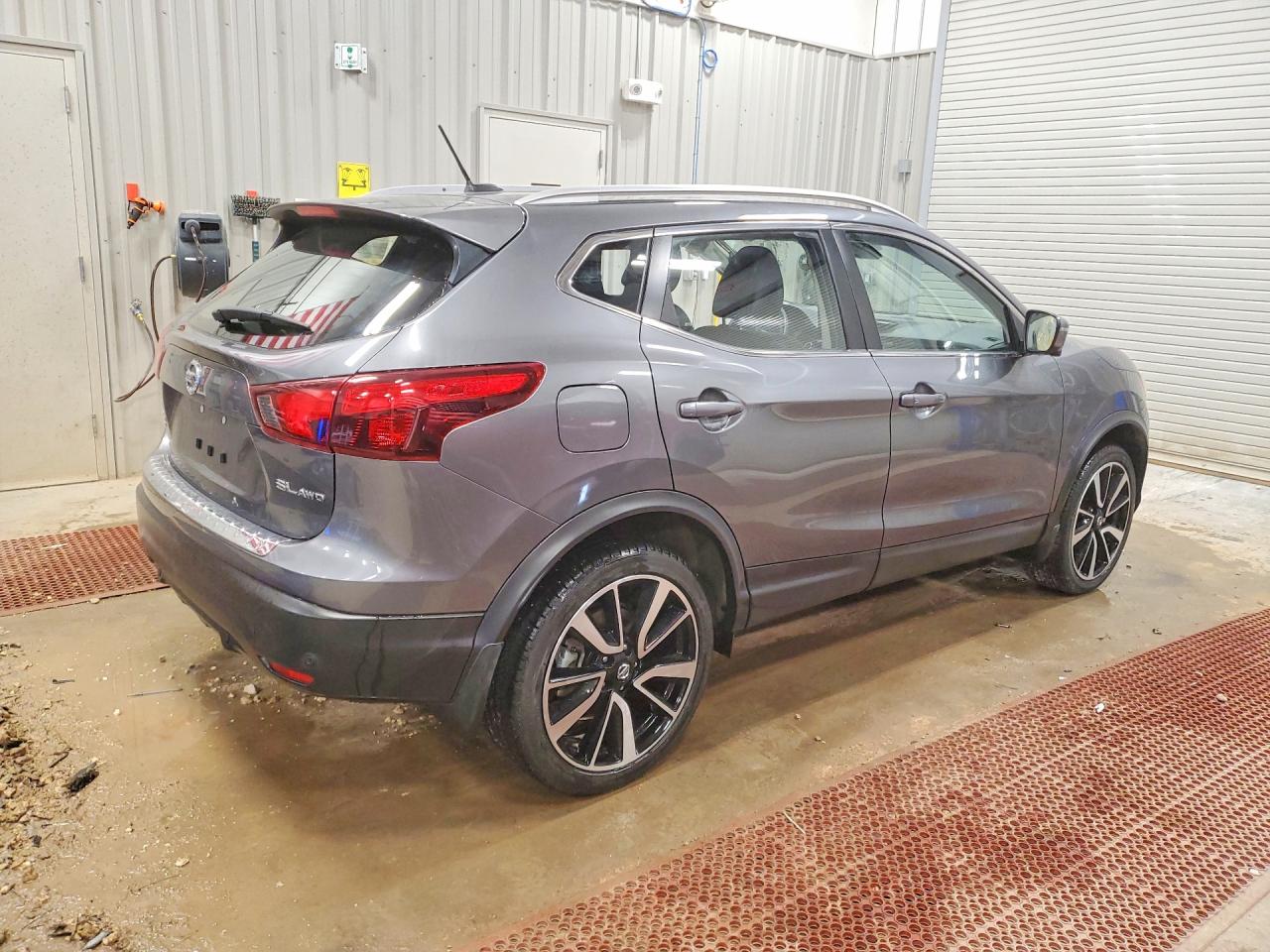 2019 NISSAN ROGUE SPORT SL photo 3