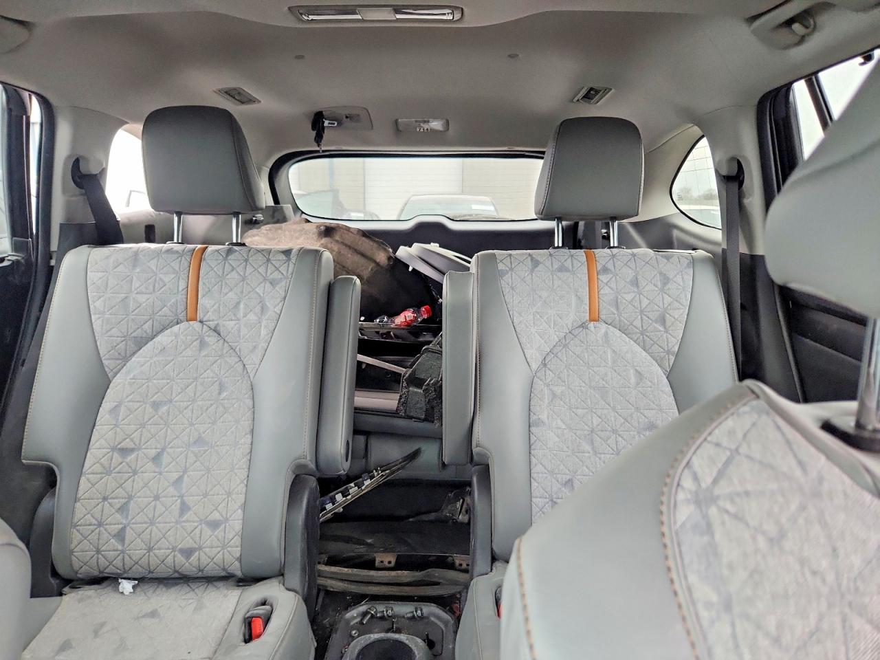 2023 TOYOTA HIGHLANDER HYBRID BRONZE EDITION photo 10