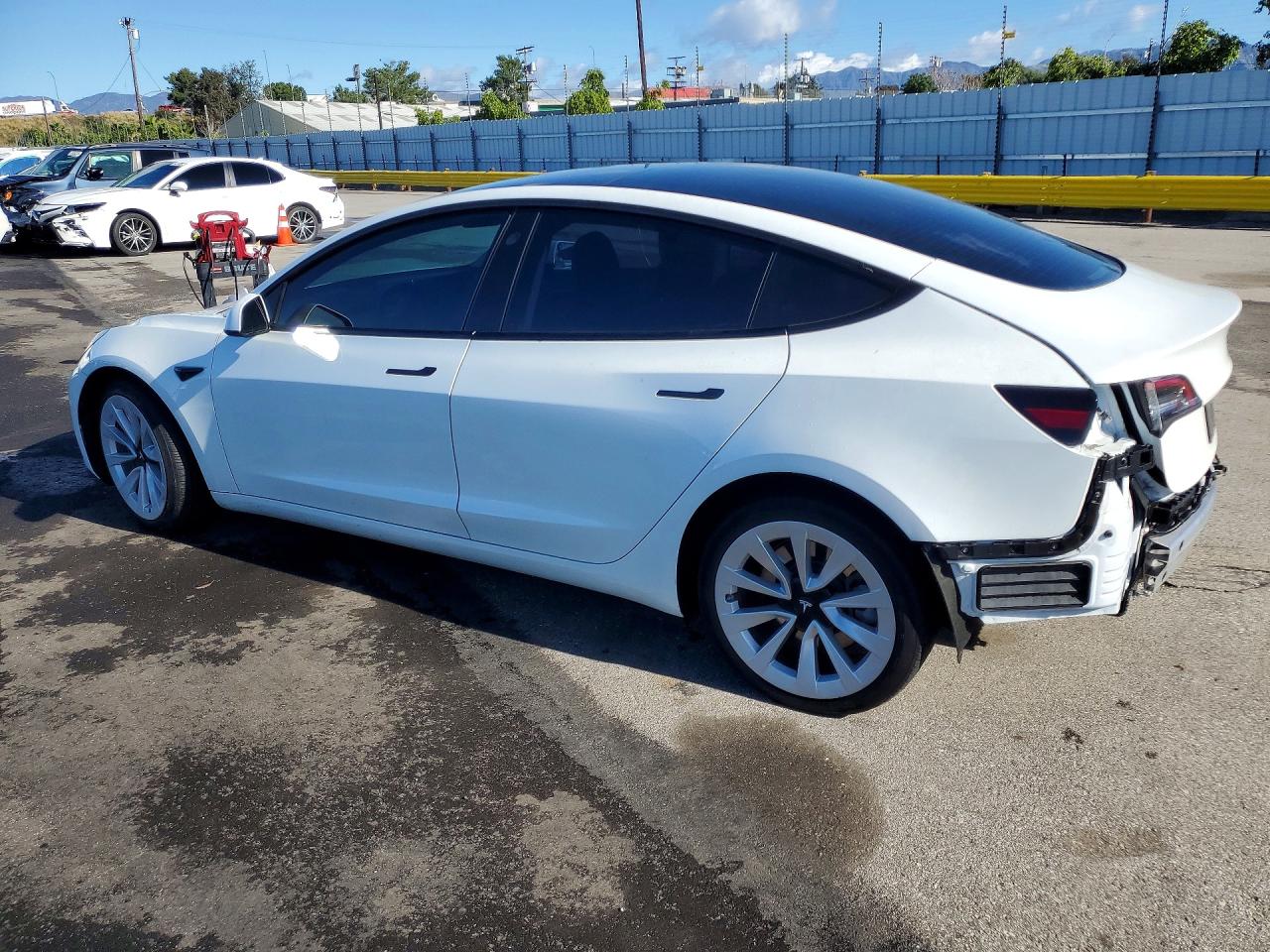 2022 TESLA MODEL 3 photo 4