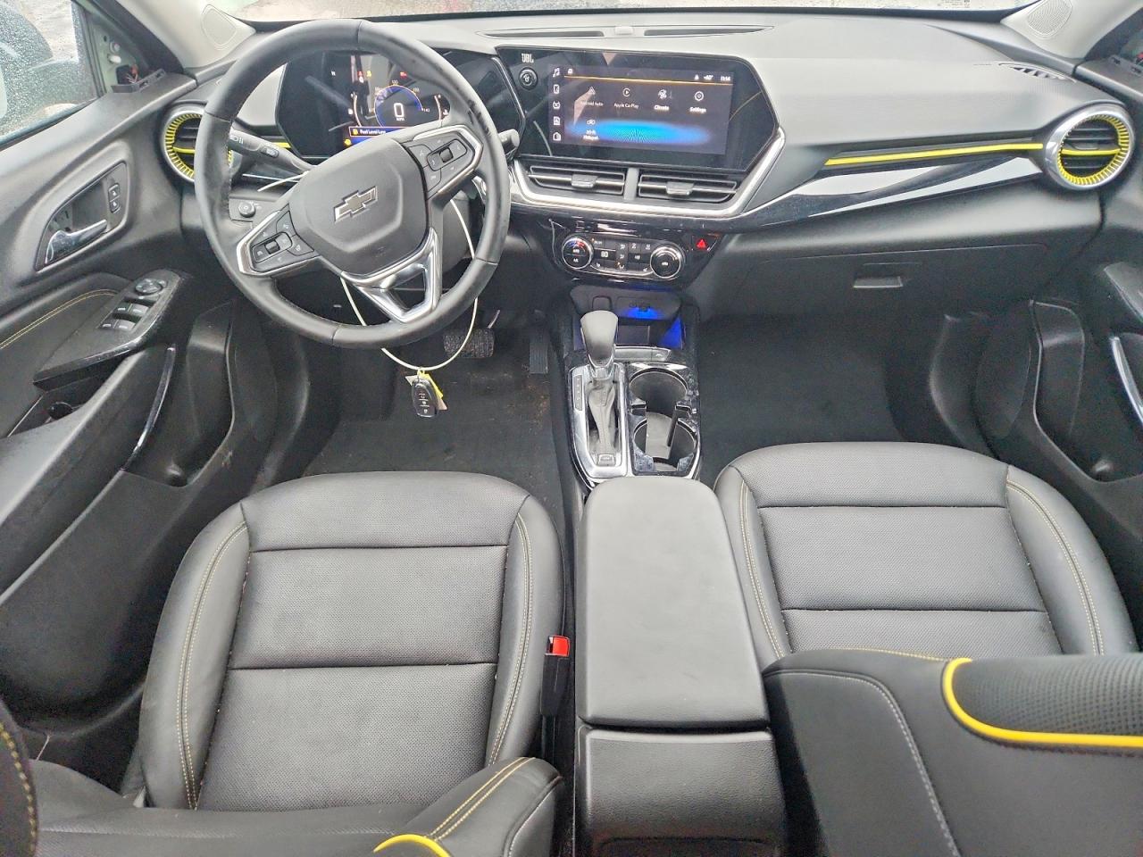 2025 CHEVROLET TRAX ACTIV photo 8