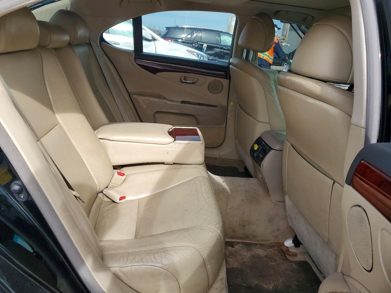 2009 LEXUS LS 460 photo 19