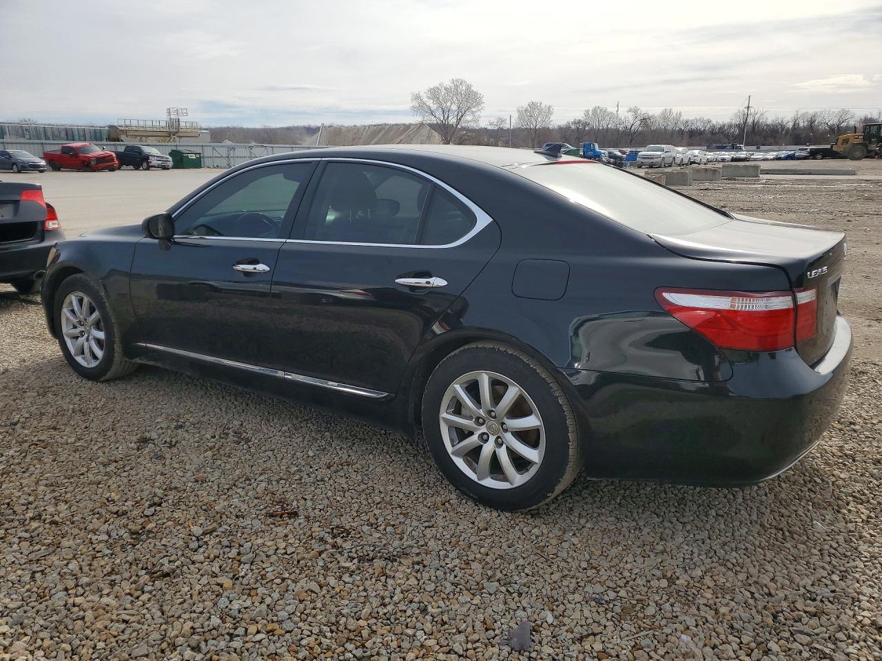 2009 LEXUS LS 460 photo 3