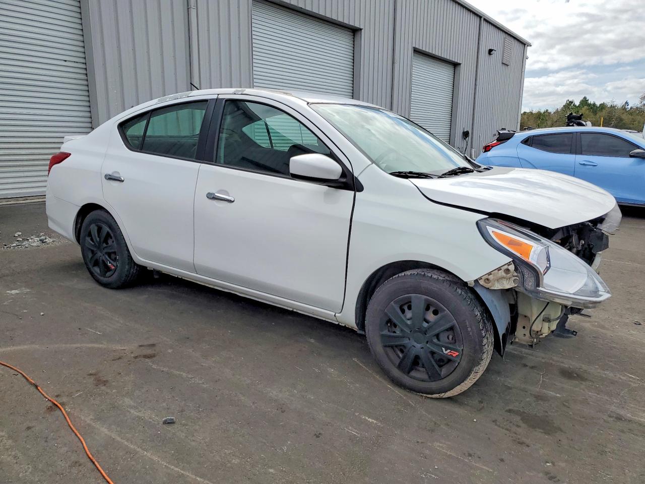 2018 NISSAN VERSA S photo 7
