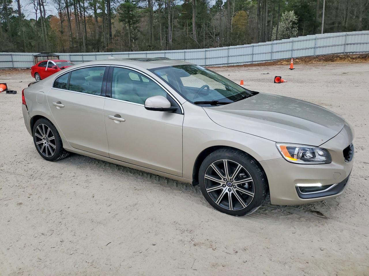 2017 VOLVO S60 PREMIER photo 4