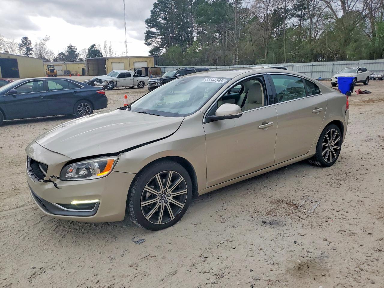 2017 VOLVO S60