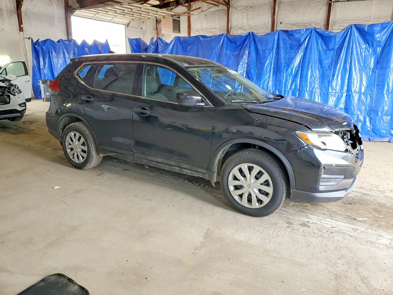 2017 NISSAN ROGUE SV photo 10