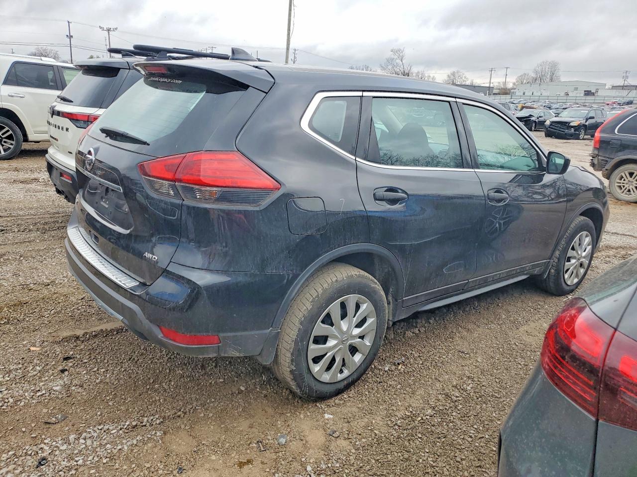 2017 NISSAN ROGUE SV photo 7