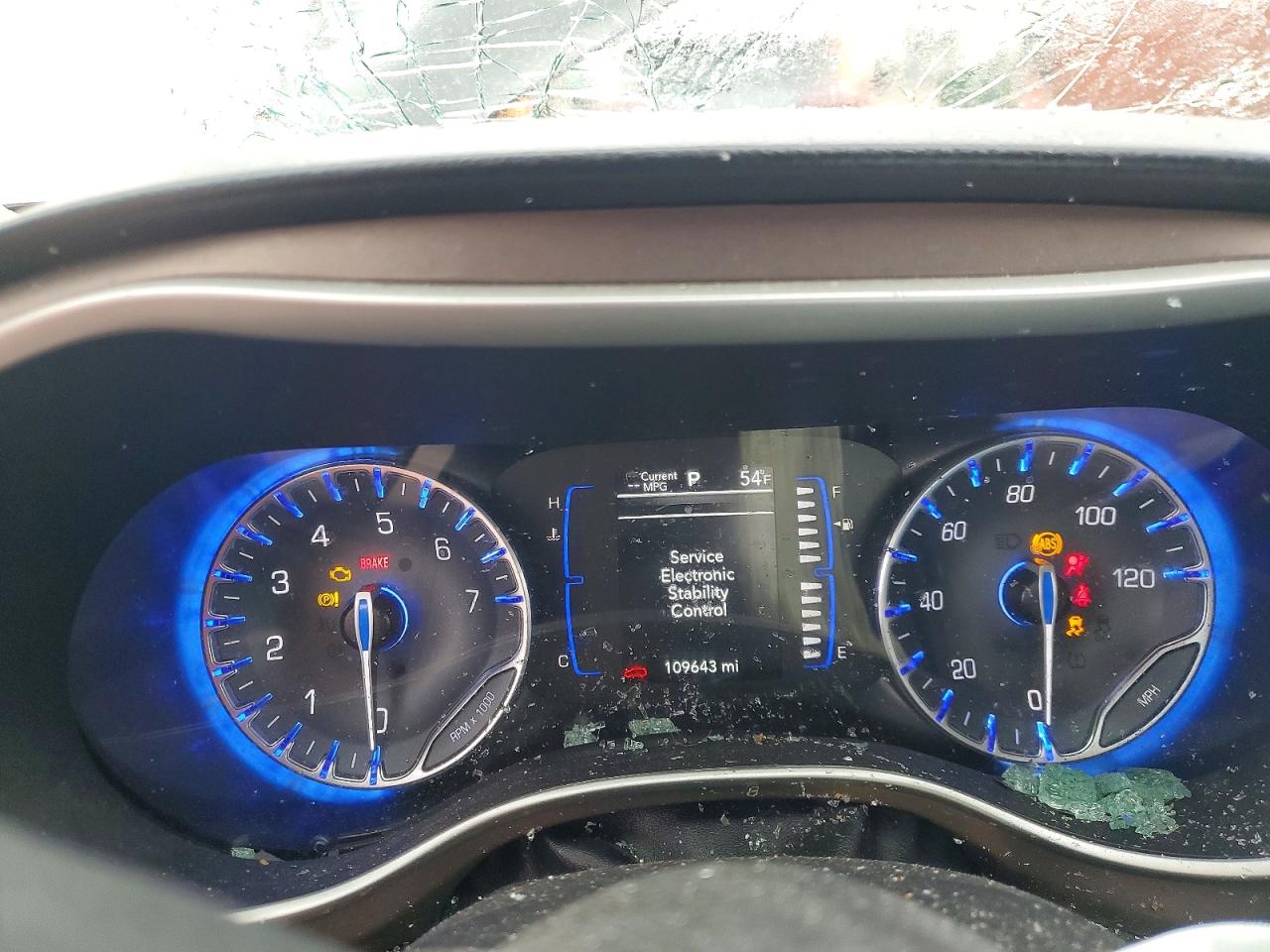 2021 CHRYSLER VOYAGER LXI photo 25