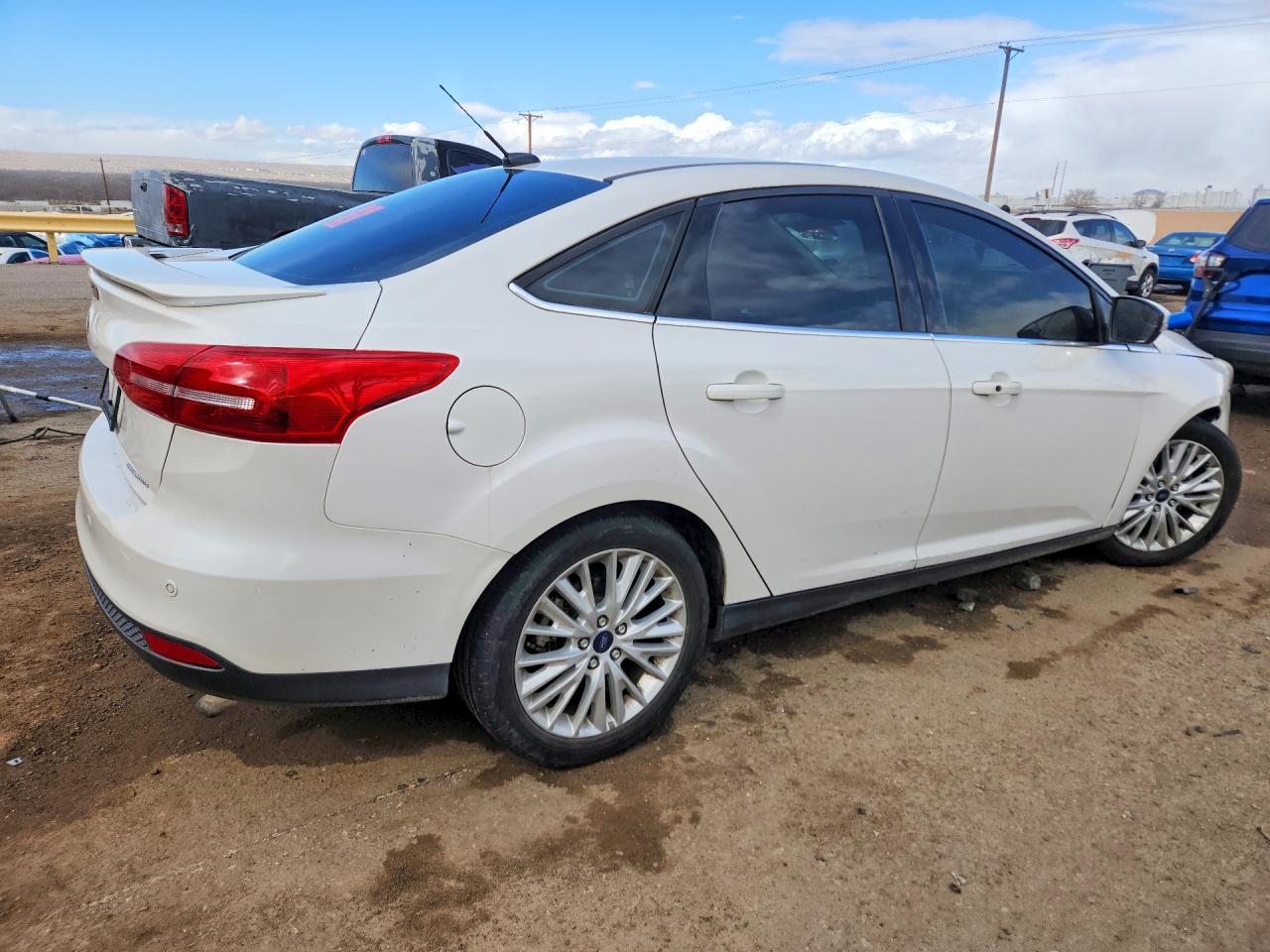 2017 FORD FOCUS TITANIUM photo 5