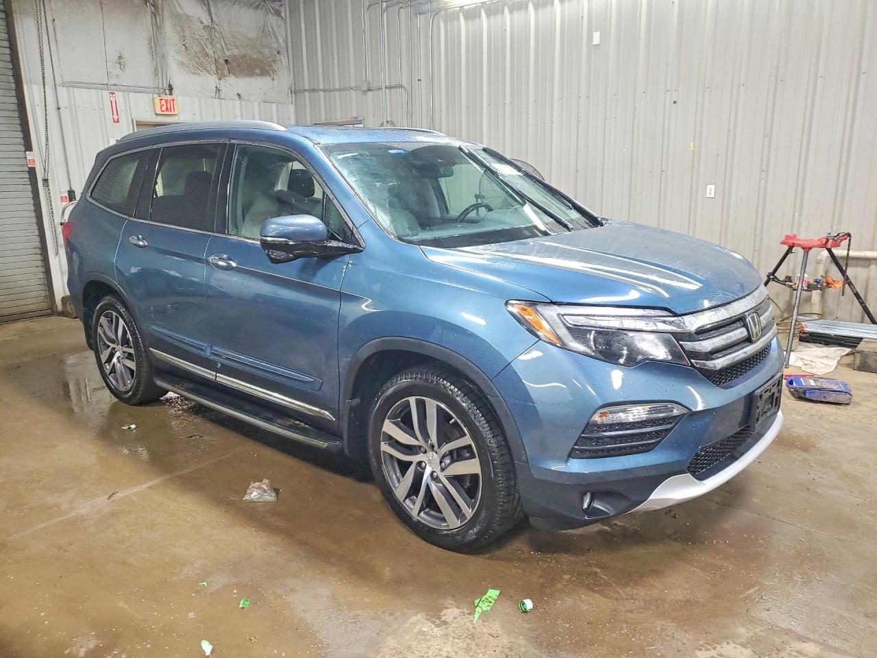 2016 HONDA PILOT TOURING photo 7