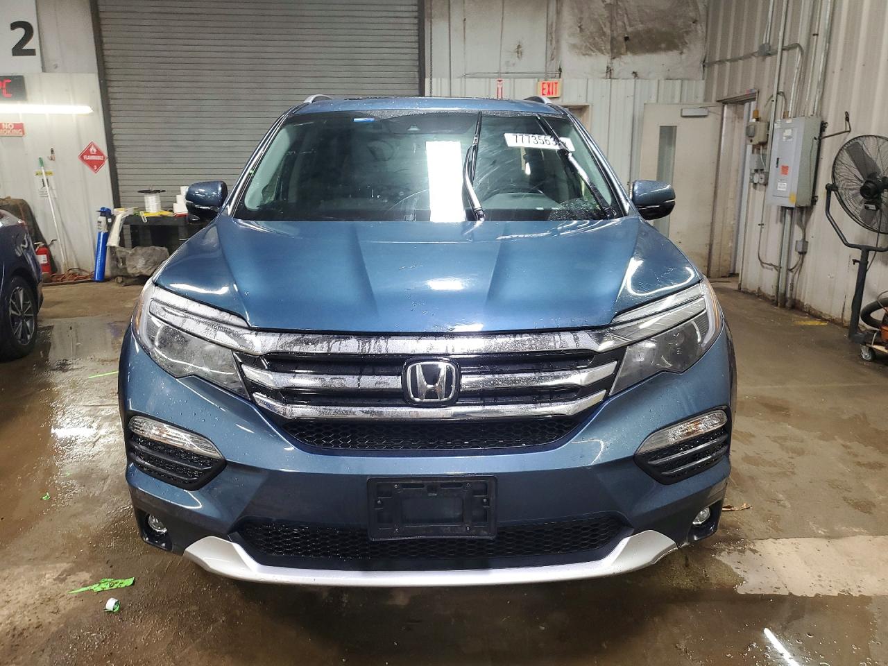 2016 HONDA PILOT TOURING photo 9