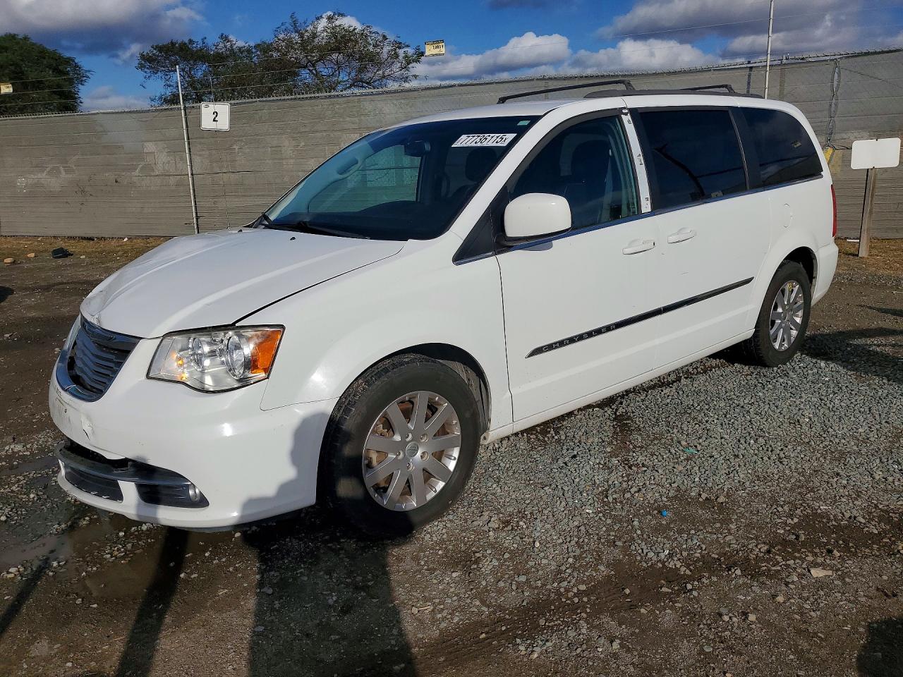 2015 CHRYSLER TOWN & COUNTRY