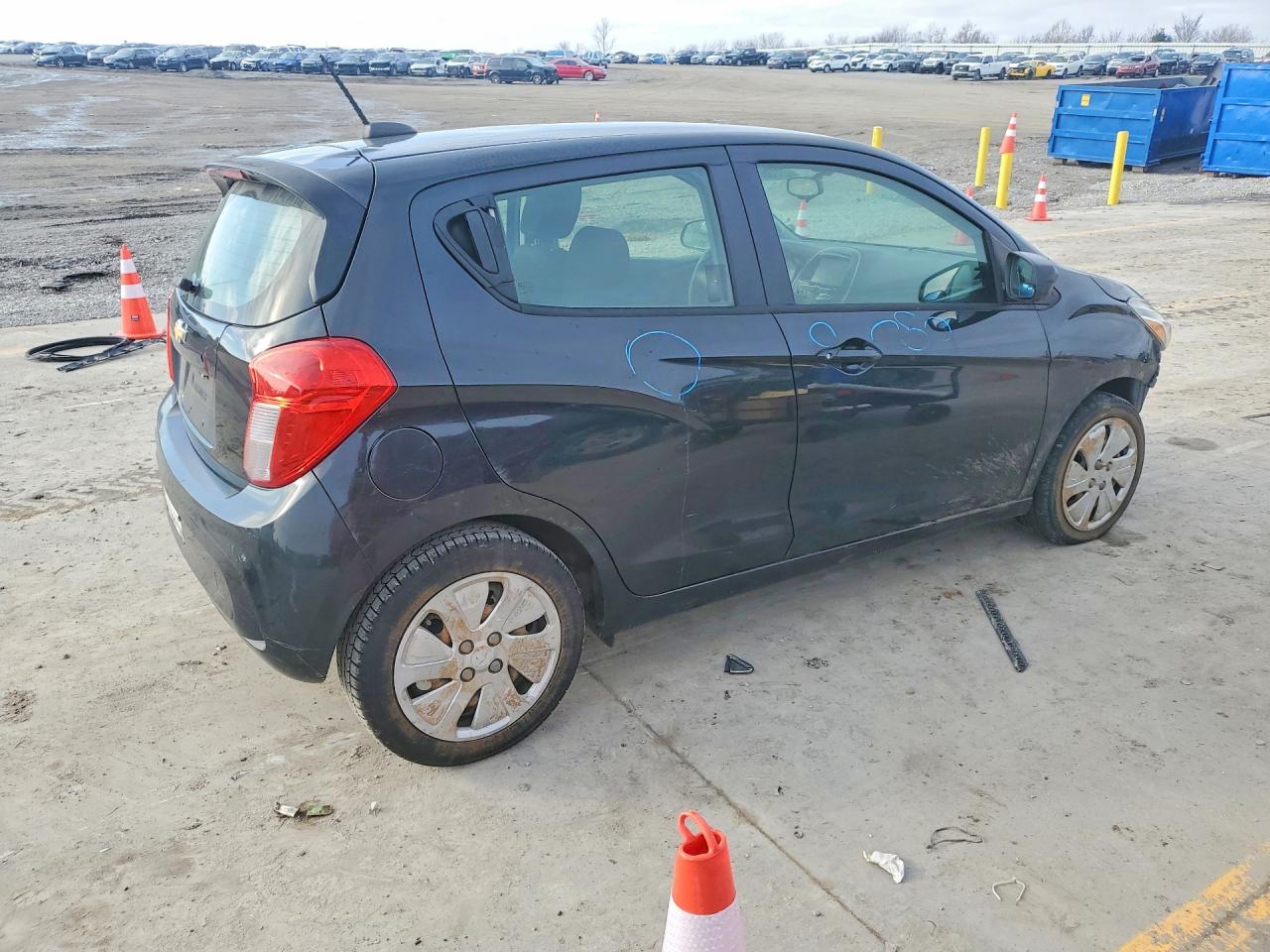 2016 CHEVROLET SPARK LS photo 3