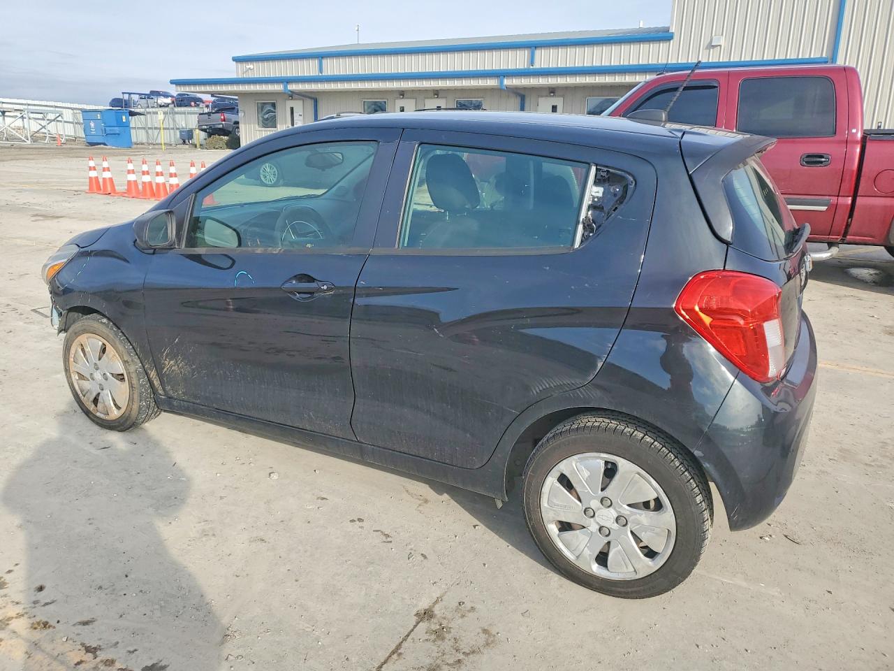 2016 CHEVROLET SPARK LS photo 2