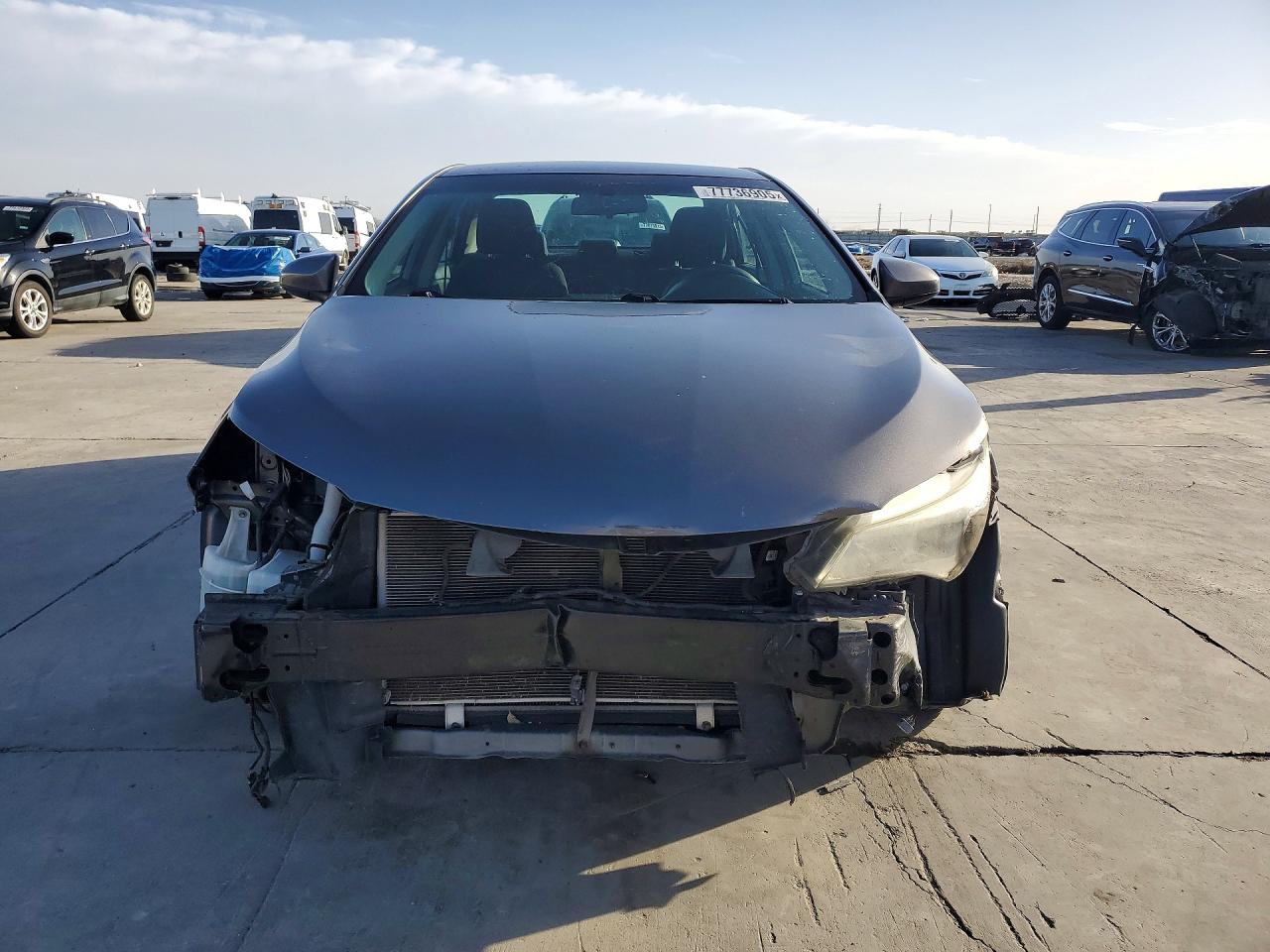 2016 TOYOTA CAMRY LE photo 13