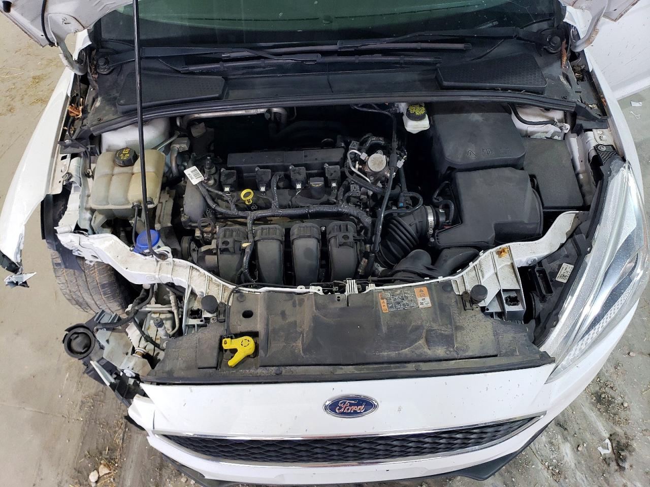 2017 FORD FOCUS SE photo 21