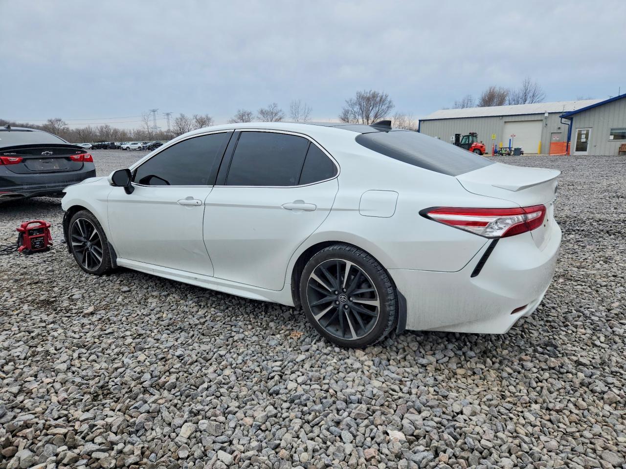 2020 TOYOTA CAMRY XSE photo 2