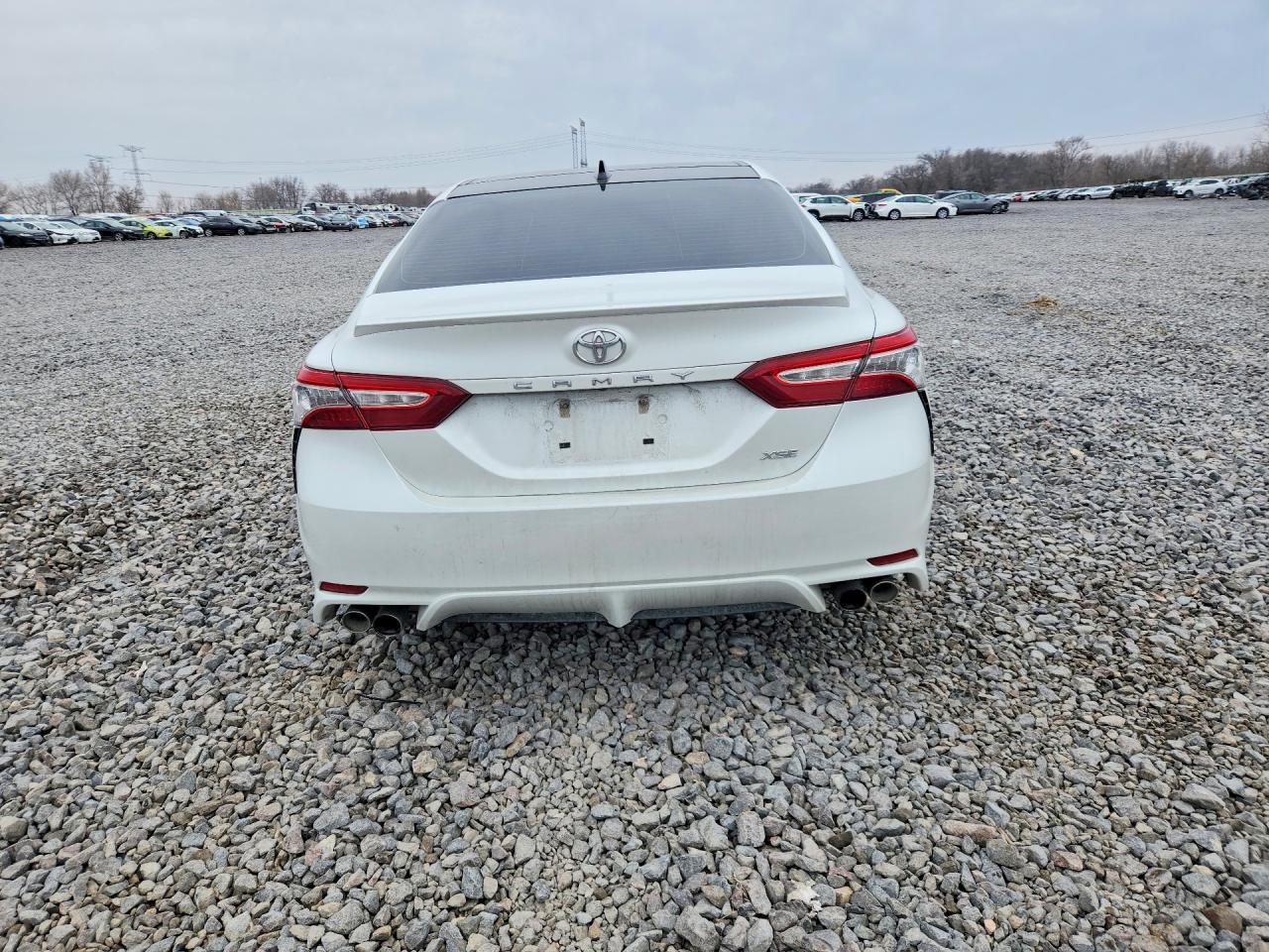 2020 TOYOTA CAMRY XSE photo 6