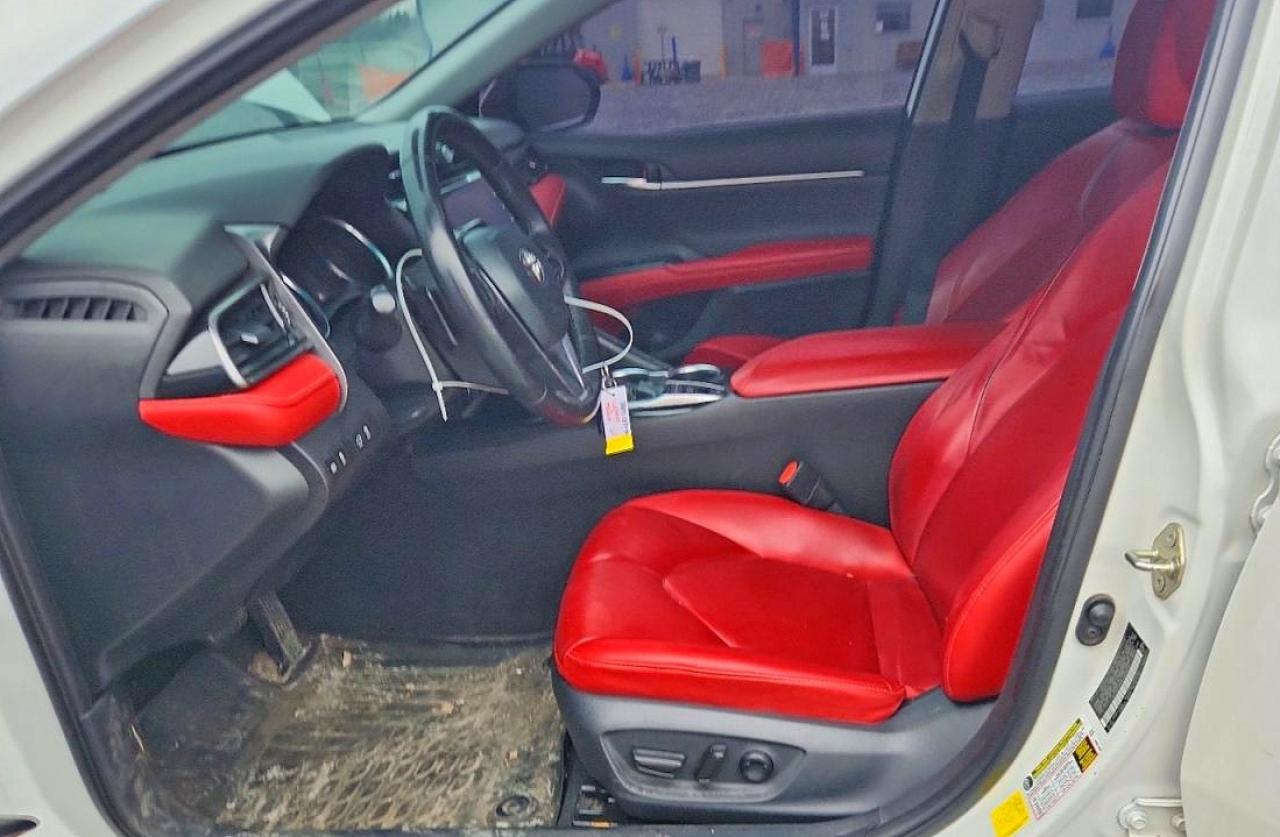 2020 TOYOTA CAMRY XSE photo 7
