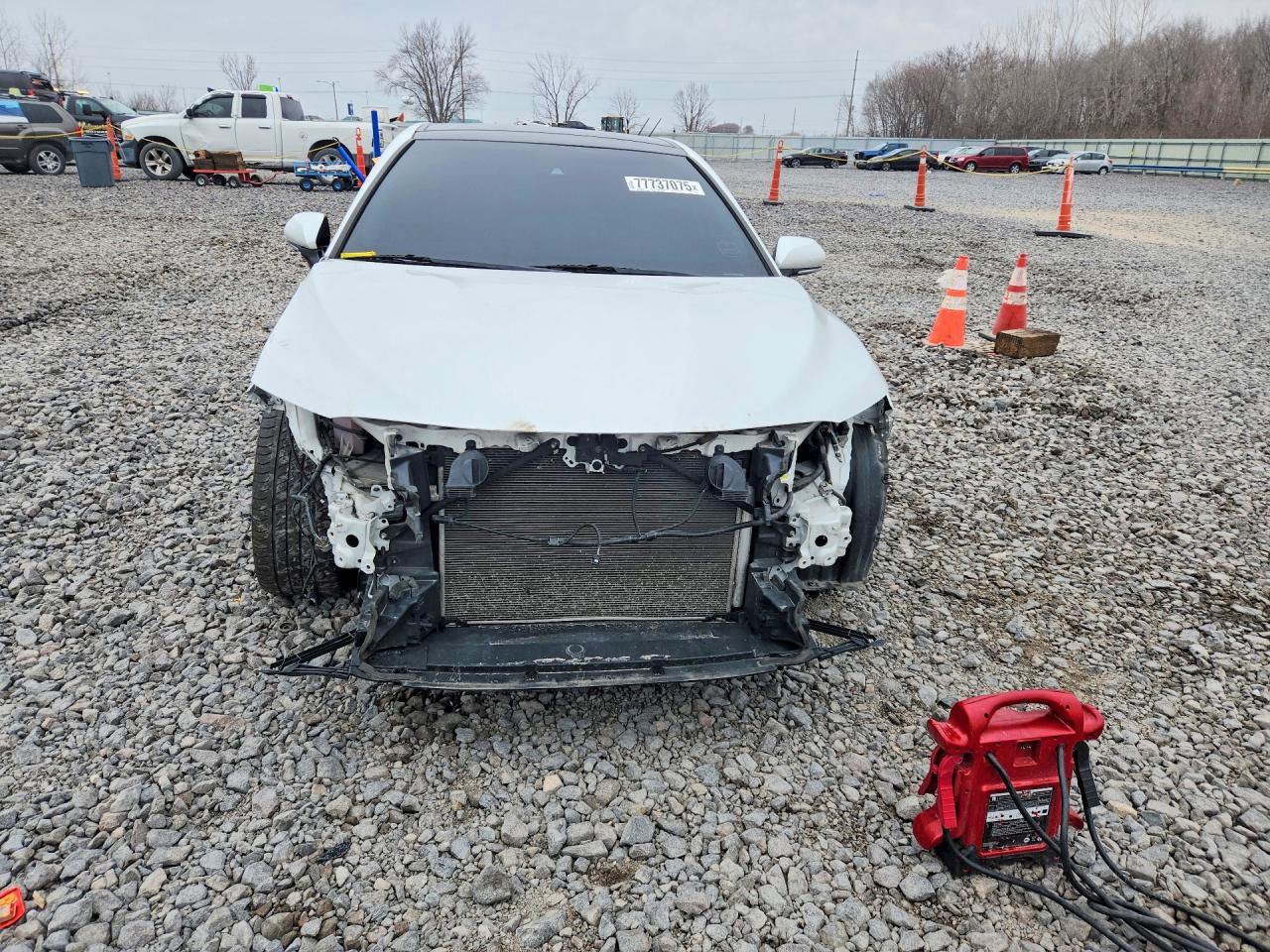 2020 TOYOTA CAMRY XSE photo 5